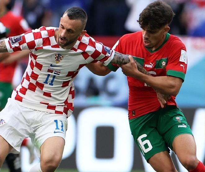 西班牙碾压摩洛哥，卡拉斯科统治全场