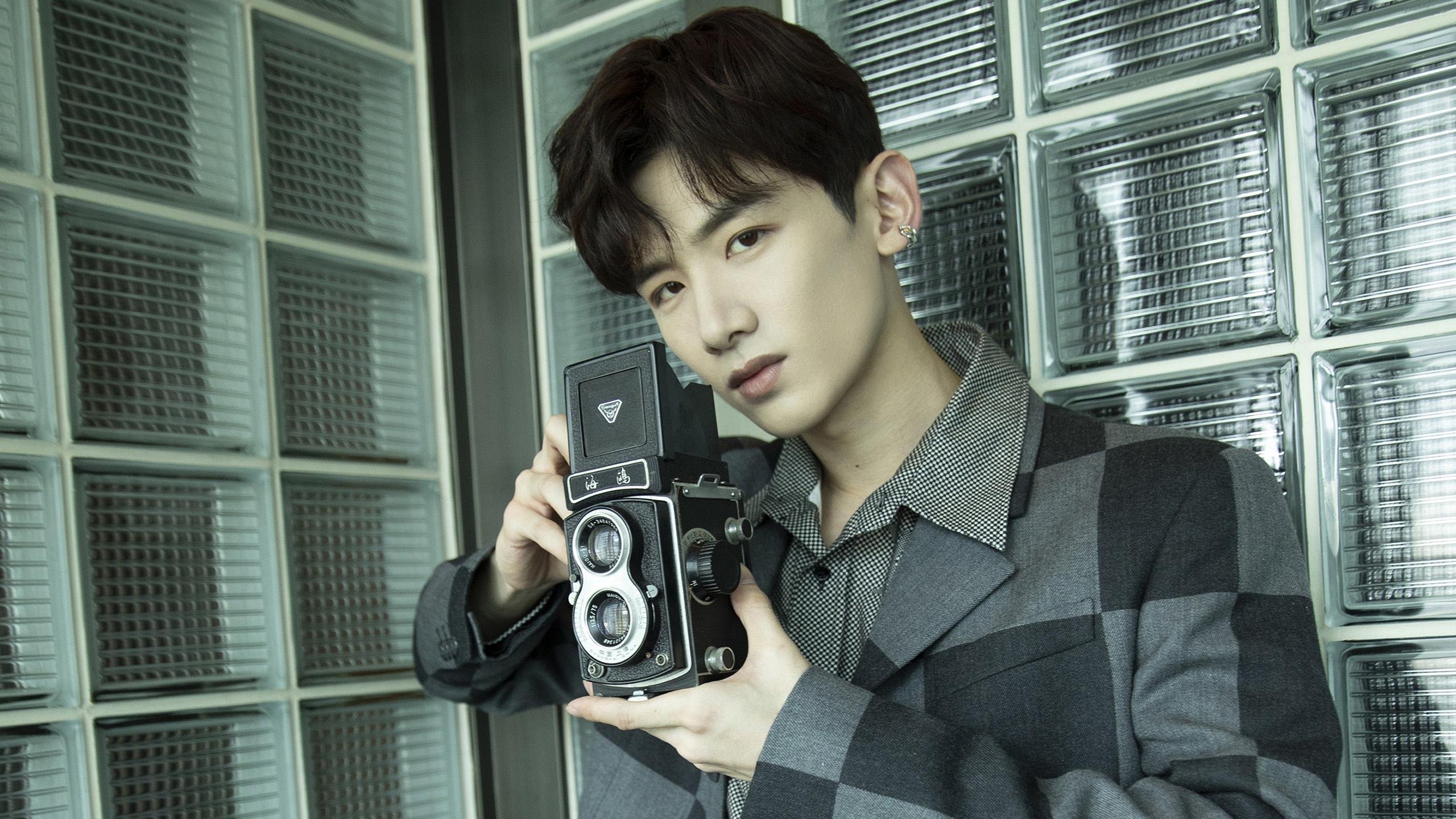 防守巨塔变绝杀奇兵!戈贝尔罕见三分助马刺逆转篮网