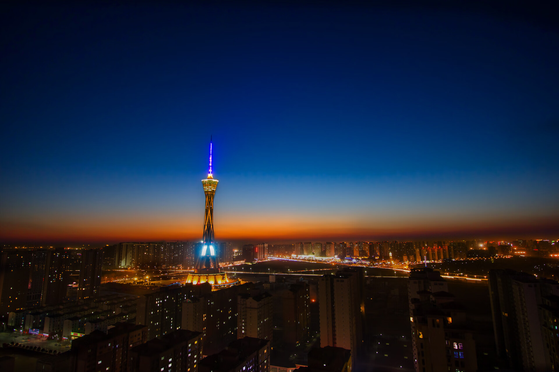 独行者的圆舞曲，当布克在辽宁的铁壁上凿出星光