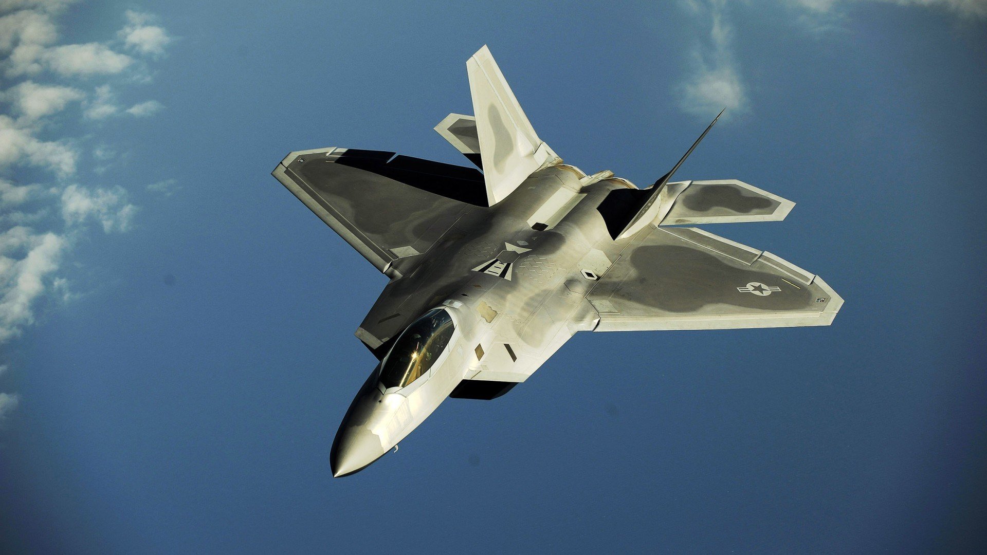 跨联盟对决!广厦队加时险胜尼克斯,班凯罗的指挥家之夜